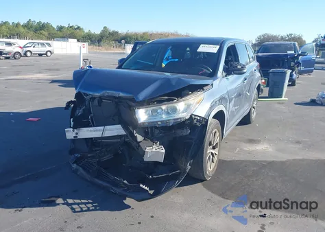 2019 Toyota Highlander Le z USA, uszkodzony, nr VIN 5TDZARFH0KS054842